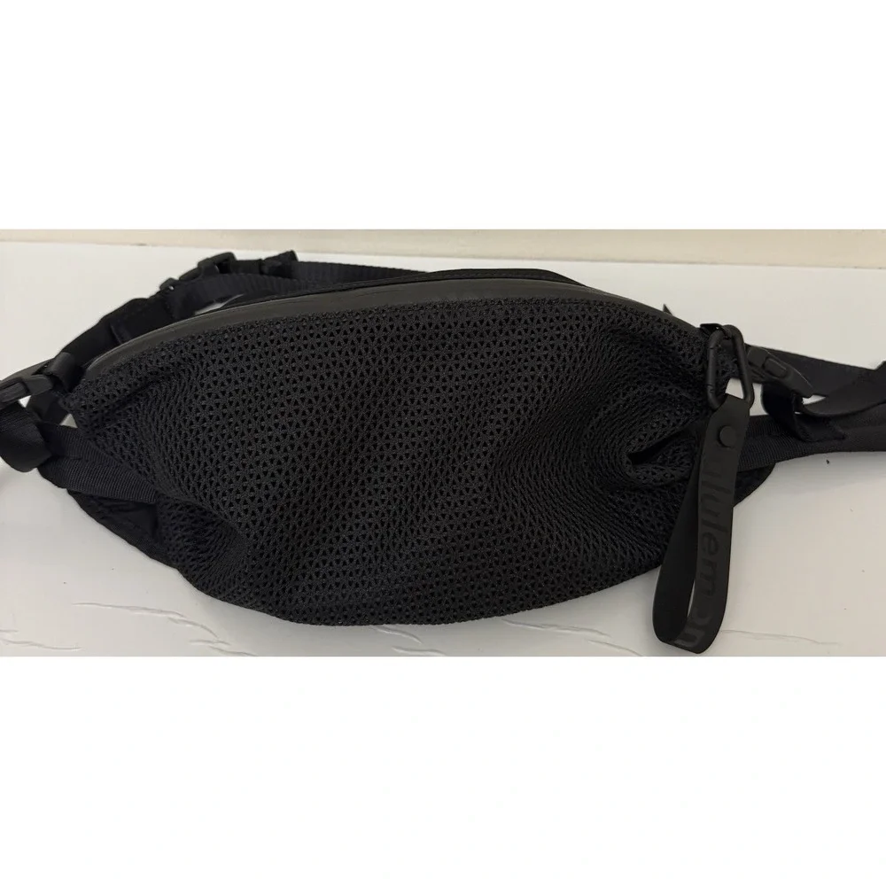 Lululemon All Hours Belt Bag Fanny Pack Mesh Expandable‎ Crossbody Sling Pack